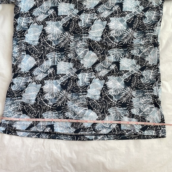 ESMARA T-Shirt with Short Sleeves in Blue/White Size- Medium/8-10 NWOT 2/20$ - Picture 11 of 11
